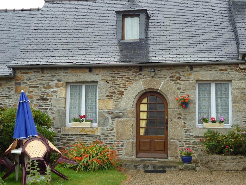 Les Gites De Kerroyal Garlan Pokoj fotografie